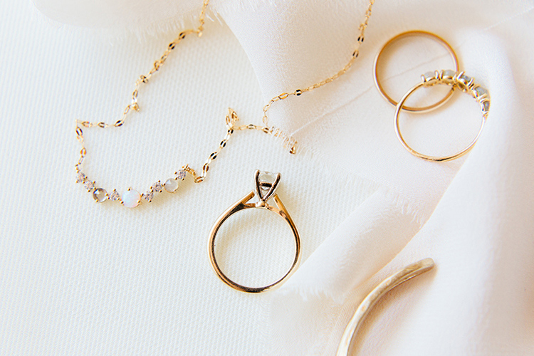 Gold Dainty Jewelry for Wedding Day | 15 Wedding Day Morning Of Essentials | photo by Texture Photo | The Pink Bride® www.thepinkbride.com